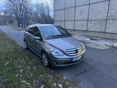 MERCEDES-BENZ B 180 CDI Autotronic Magyarországi.végig szervizelt.garázsban tartott (!)