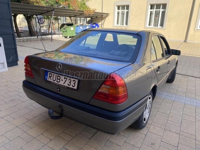 MERCEDES-BENZ C 180 Elegance Friss műszaki!