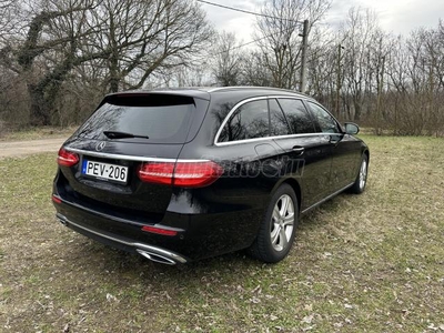 MERCEDES-BENZ E 220 d T 9G-TRONIC