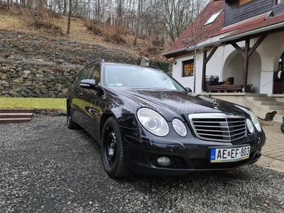 MERCEDES-BENZ E 220 T CDI Elegance (Automata)