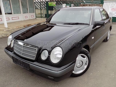 MERCEDES-BENZ E 230 Classic Aut.-Megkímélt Állapot