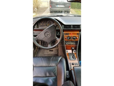 MERCEDES-BENZ E 300 T Turbo D (Automata)