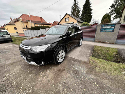 MITSUBISHI OUTLANDER 2.2 DI-D Instyle Navi 4WD (Automata)