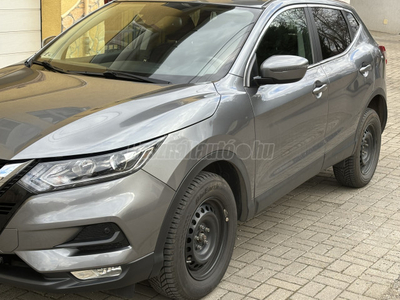 NISSAN QASHQAI 1.3 DIG-T Technológia Bajnoka+