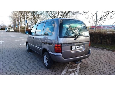 NISSAN SERENA 1.6 SLX P1 Klima