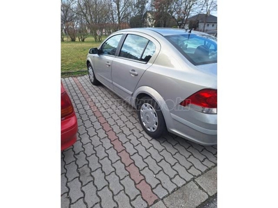 OPEL ASTRA H 1.8 Cosmo