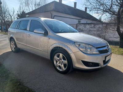 OPEL ASTRA H Caravan 1.6 Cosmo