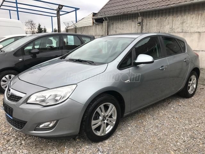 OPEL ASTRA J 1.4 Sport Eco flex vonóhoroggal