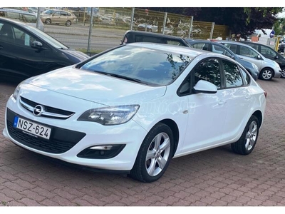 OPEL ASTRA J 1.6 Enjoy EURO6 Magyarországi. megbízható