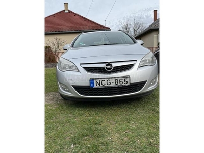 OPEL ASTRA J 1.7 CDTI Sport