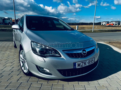 OPEL ASTRA J Sports Tourer 1.7 CDTI Cosmo Astra Sports Tourer Cosmo