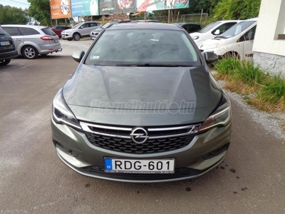 OPEL ASTRA K Sports Tourer 1.4 T Enjoy 83ekm! MAGYARORSZÁGI! SZERVÍZKÖNYV! TÖBB DARAB!