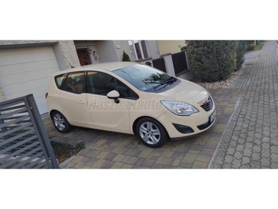 OPEL MERIVA B 1.7 CDTI Cosmo (Automata)