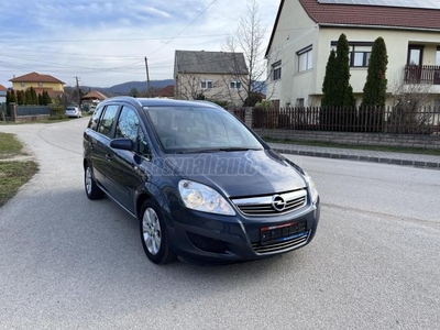 OPEL ZAFIRA 1.6 Cosmo