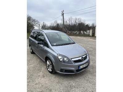 OPEL ZAFIRA B 1.9 CDTI Cosmo (Automata)