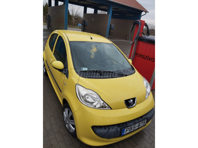 PEUGEOT 107 1.0 Move