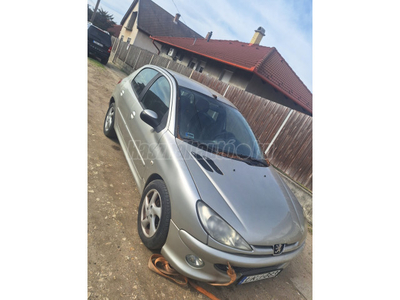 PEUGEOT 206 1.4 HDi Urban Plus