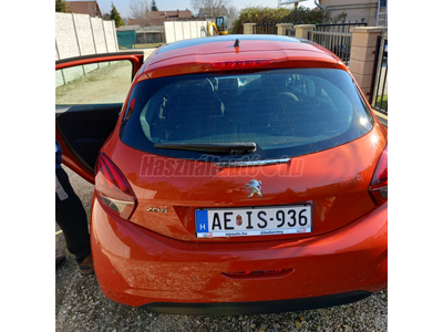 PEUGEOT 208 1.2 PureTech Style