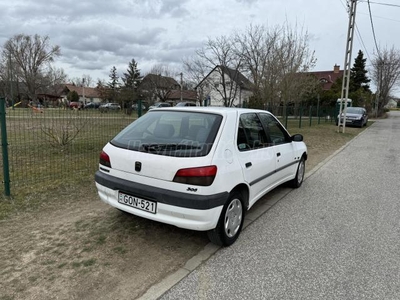 PEUGEOT 306 1.4 XR