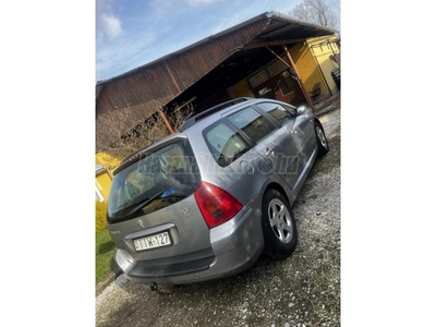 PEUGEOT 307 2.0 HDi XSI