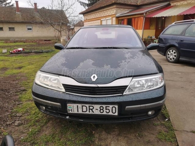 RENAULT LAGUNA 2.2 dCi Initiale