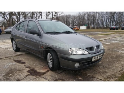 RENAULT MEGANE 1.4 16V Authentique Eredeti rozsdamentes gyári fényezéssel!!! Első tulajdonostól! Cserelehetőség!