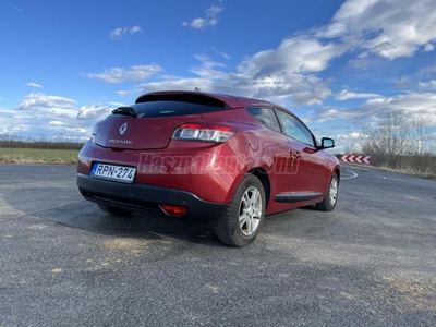 RENAULT MEGANE 1.5 dCi Authentique Coupe