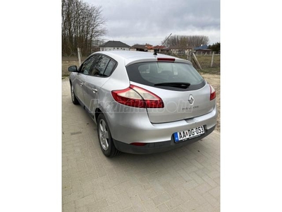 RENAULT MEGANE 1.6 Dynamique z