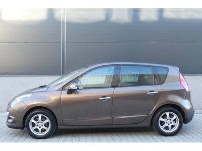 RENAULT SCENIC Scénic 1.4 TCe Dynamique GYÁRI FÉNYEZÉS - SZERVIZKÖNYV - KM-GARANCIA