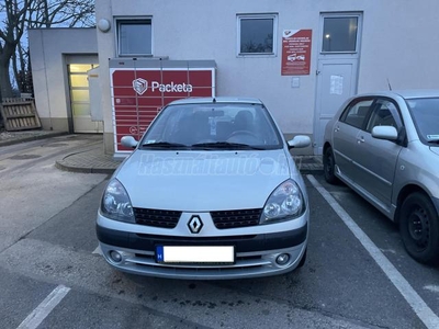 RENAULT THALIA 1.4 Oasis Prestige Azure