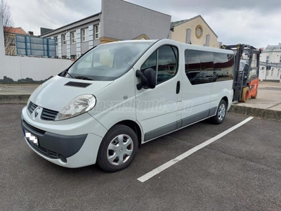 RENAULT TRAFIC 2.0 dCi L2H1P2 Passenger