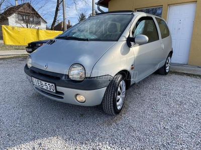 RENAULT TWINGO 1.2 16V Privilege