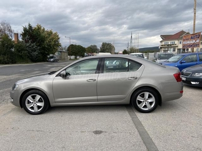 SKODA OCTAVIA 1.2 TSI Elegance (SOKMŰSZAKI-STARTSTOP-MAGYARORSZÁGI)