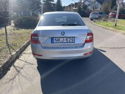 SKODA OCTAVIA 1.6 CR TDI Ambition DSG