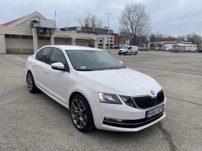 SKODA OCTAVIA 1.6 CR TDI Style DSG RS kagylóülések dynamic+ csapott kormány 18 alufelni Nagynavi