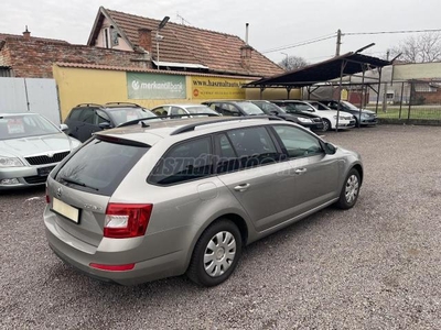 SKODA OCTAVIA Combi 1.6 CR TDI Style DSG