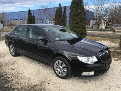 SKODA SUPERB 1.6 CR TDI Elegance GreenLine Magyar.Szervízkönyv.Névre írva! friss vizsga