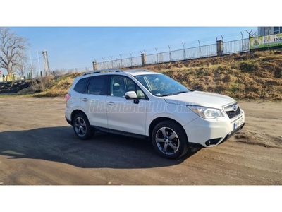 SUBARU FORESTER 2.0 Platinum