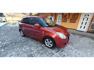 SUZUKI SWIFT 1.3 GLX CD AC Mistic Plus