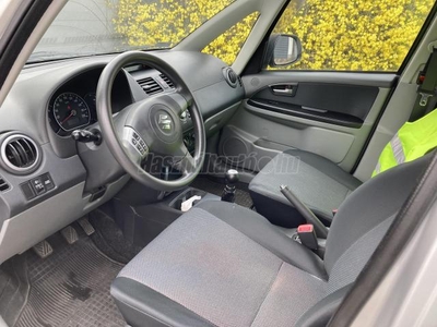 SUZUKI SX4 1.5 GC AC EY