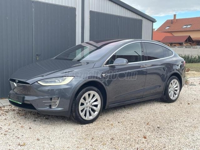 TESLA MODEL X 100D (Automata) 1-TULAJDONOS .KARCMENTES SZÉP ÁLLAPOT