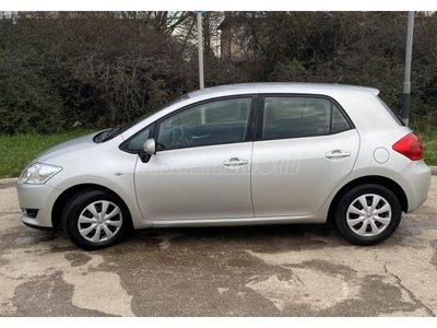 TOYOTA AURIS 1.4 D-4D