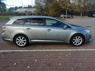 TOYOTA AVENSIS Wagon 2.0 D-4D Executive Kamera