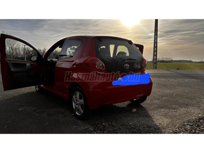 TOYOTA AYGO 1.0