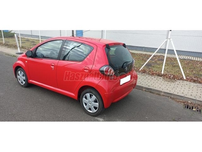 TOYOTA AYGO 1.0 Plusz AC KLÍMA.SZERVIZKÖNYV.GYÁRI FÉNYEZÉS