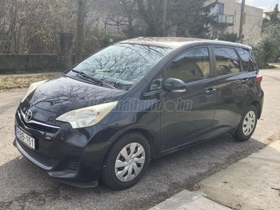 TOYOTA VERSO-S Verso S 1.33 VVT-i