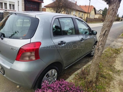 TOYOTA YARIS 1.0 Ice