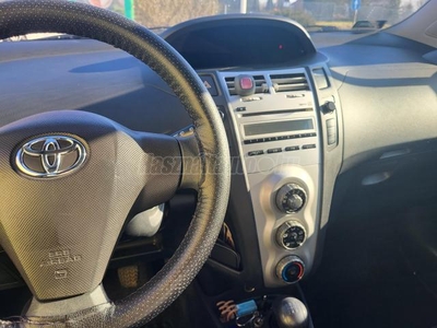 TOYOTA YARIS 1.3 Sol