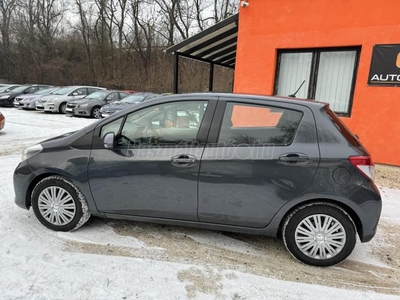 TOYOTA YARIS 1.33 Executive CVT 104124 KM ! 2 KULCS ! SZERVÍZKÖNYV ! TOLATÓKAMERA !