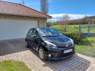 TOYOTA YARIS 1.5 HSD Active (Automata) CVT - full szerviz!